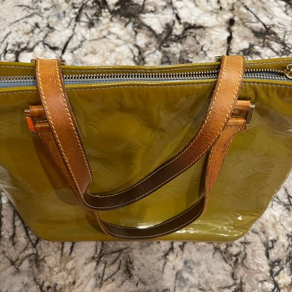 Preloved authentic LV houston vernis monogram - Picture 6 of 8